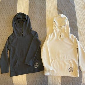 2 PACK- long sleeve Gap rashguards- 3T